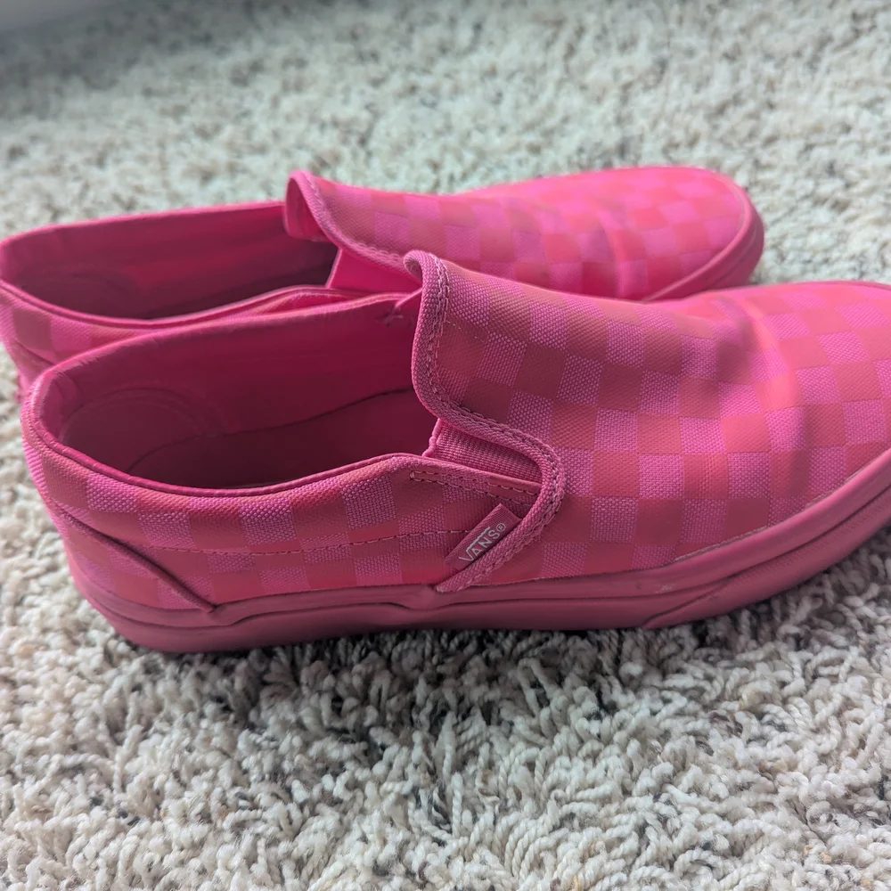 Vans Checkered Pink Slip-On Sneakers, Men's 7.5 (About A Women's 9) - Picture 2 of 4